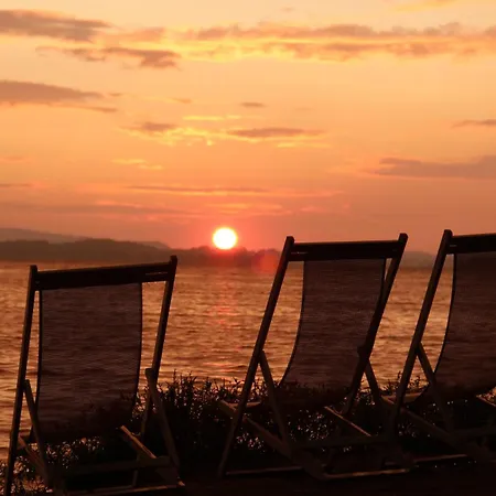 Strandhaus Chiemsee * 우베르시
